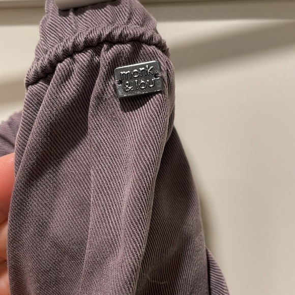 Monk & Lou Mauve Cuffed Pants - Size Large - Picture 5 of 6
